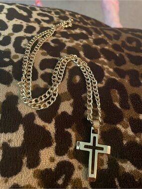 Gold Cross Pendant Necklace - unisex 24”New